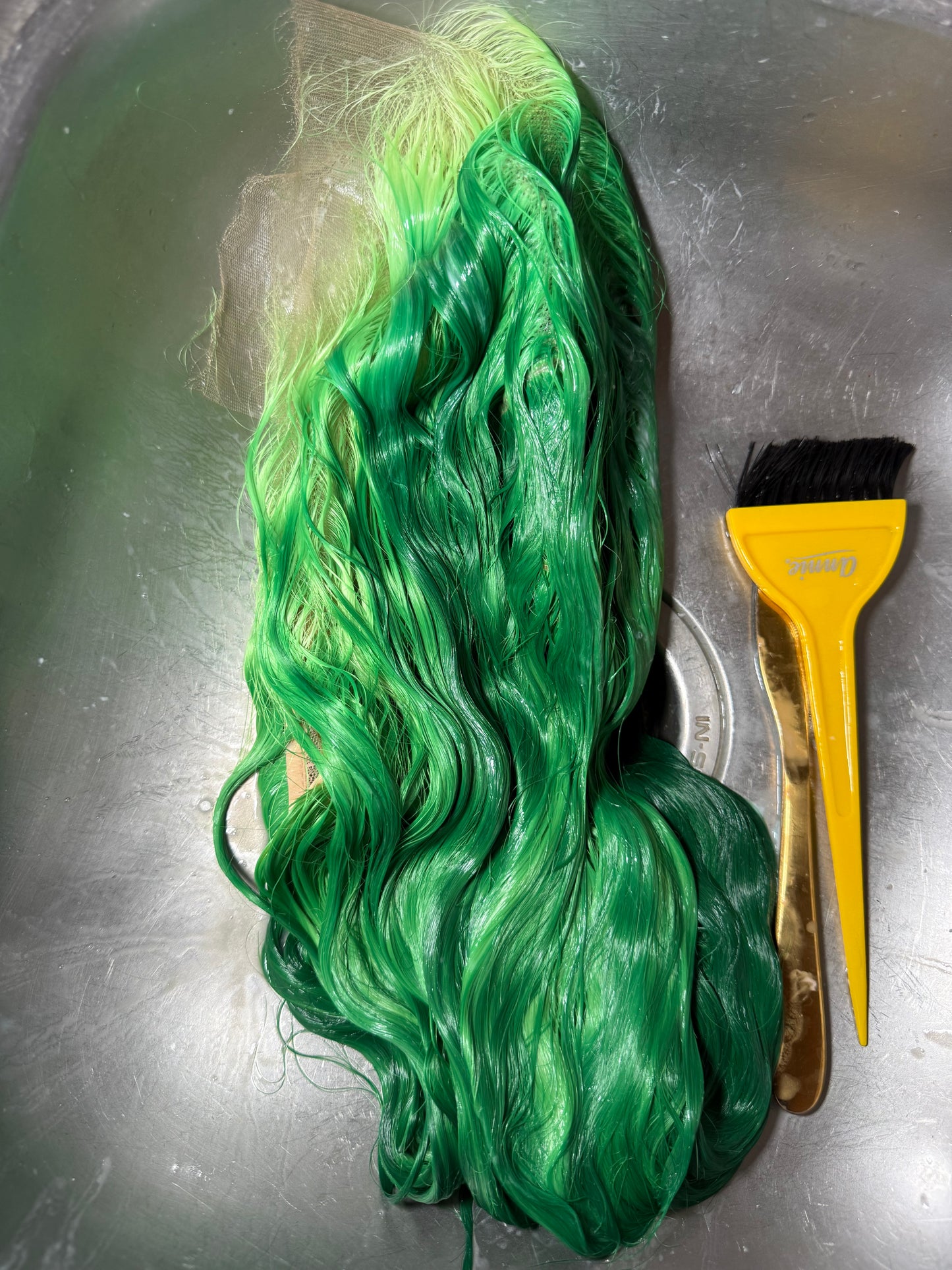 Liquas Colored Wigs